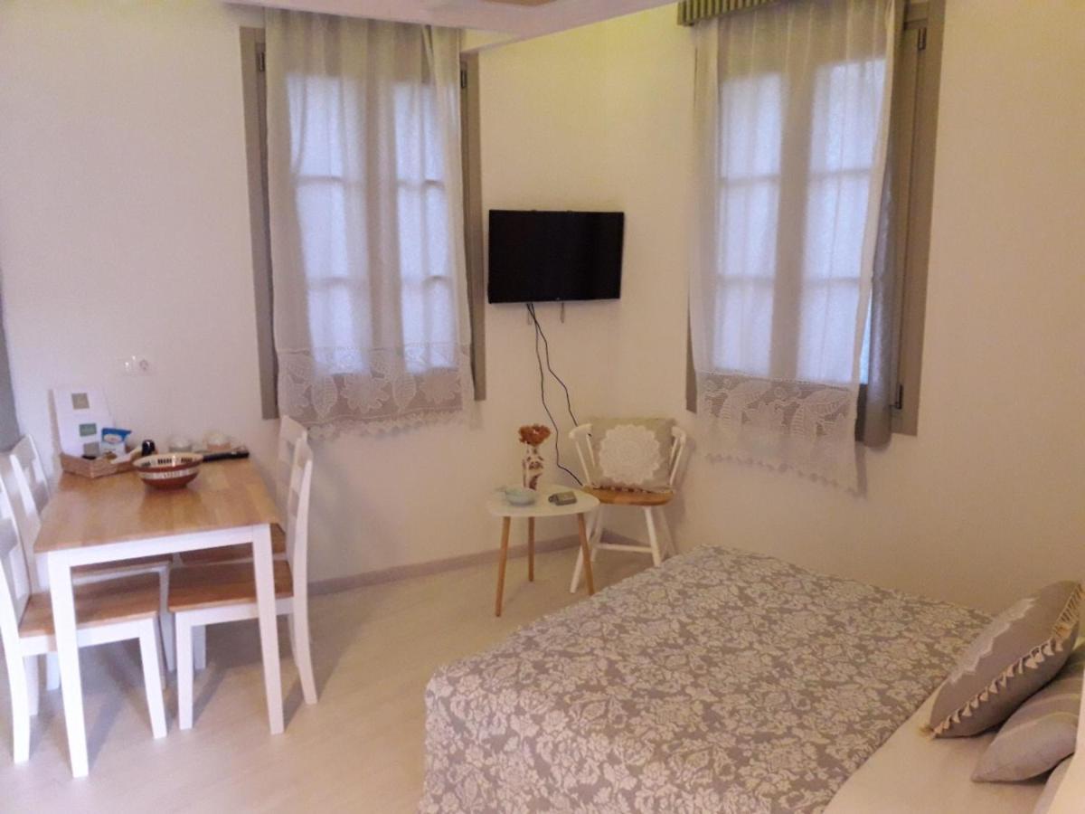 L Anima Boutique Suites Skiathos stad Exteriör bild