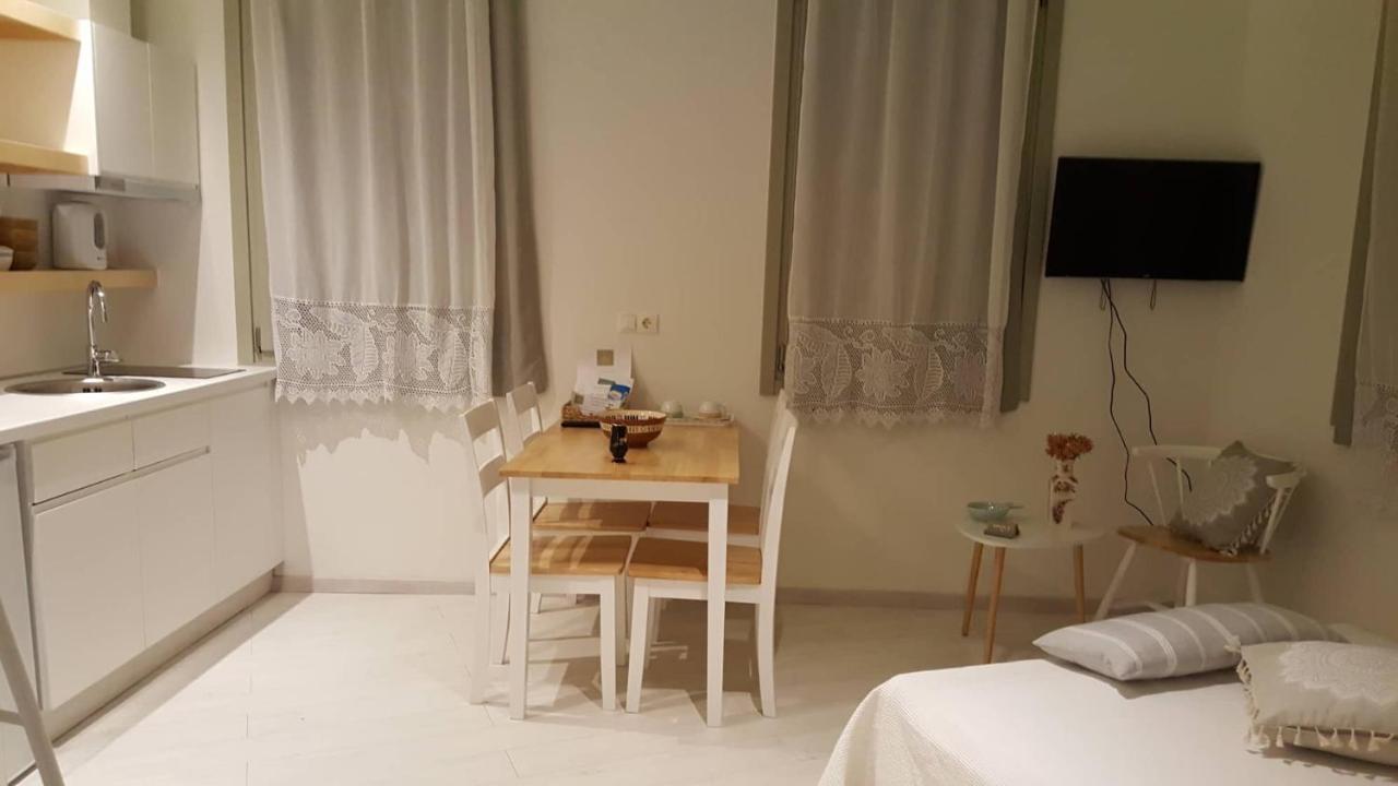 L Anima Boutique Suites Skiathos stad Exteriör bild